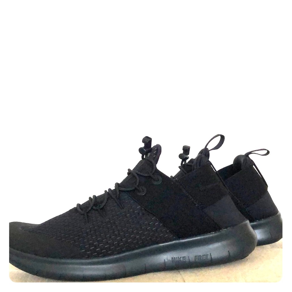 Nike women’s sneaker